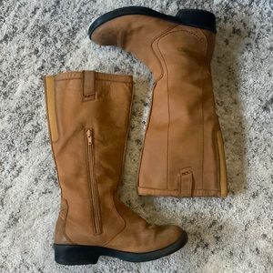 Keen Womens Size 7 Boots (3/4 Length of Calf)